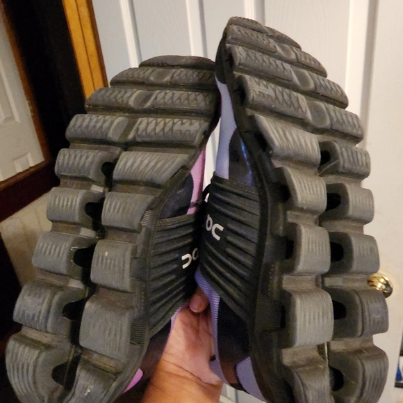 Shoes - Picture 7 of 7